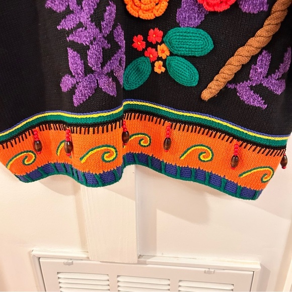Carole Little Black shirtsleeve sweater Palm tree with Colorful Embroidery beads - Picture 4 of 5